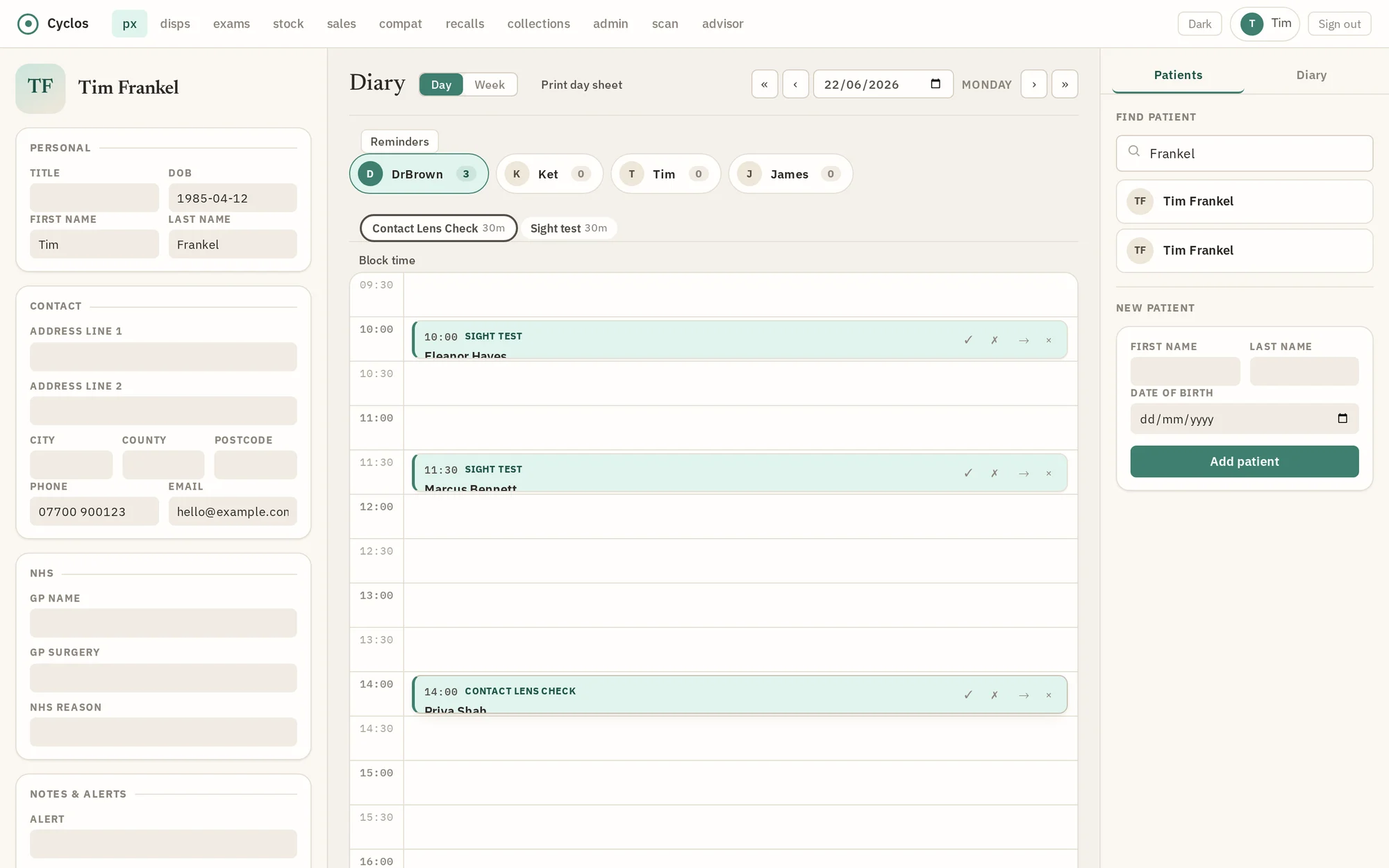 Cyclos patient page showing the patient record panel beside the appointment diary.